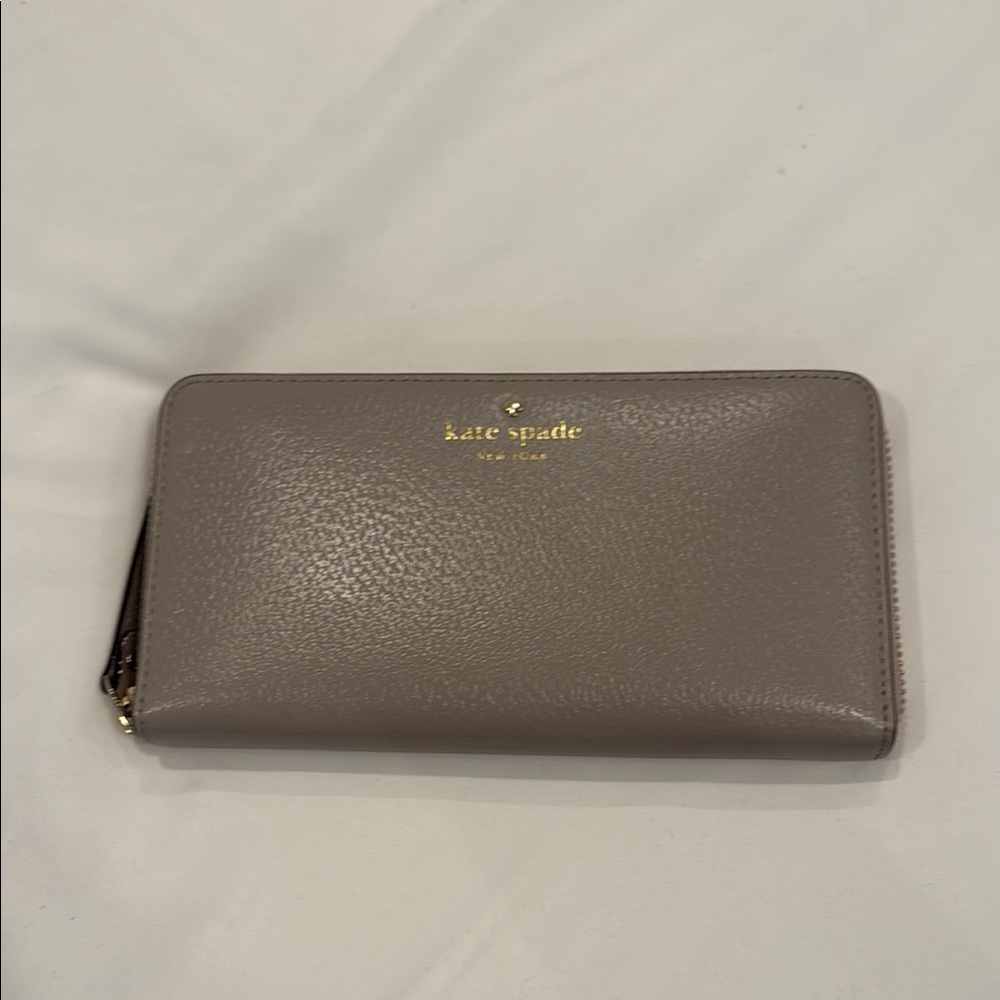 Kate Spade Gray Wallet